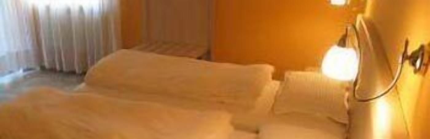 triple room | premium bedding, down duvets, in-room safe, desk