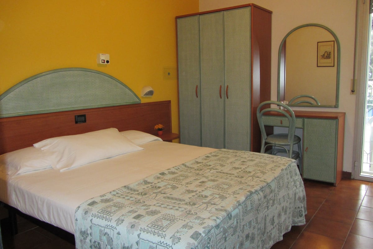 Habitación con 1 cama matrimonial o 2 individuales