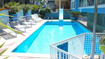 Outdoor pool, pool loungers
