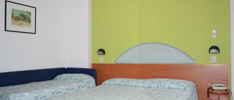 Een kluis op de kamer, een bureau, gratis wifi