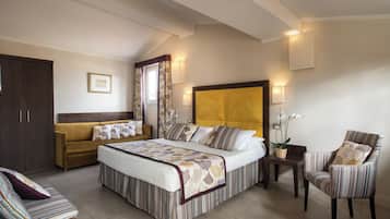 Deluxe Double Room with city view, Staircase Only