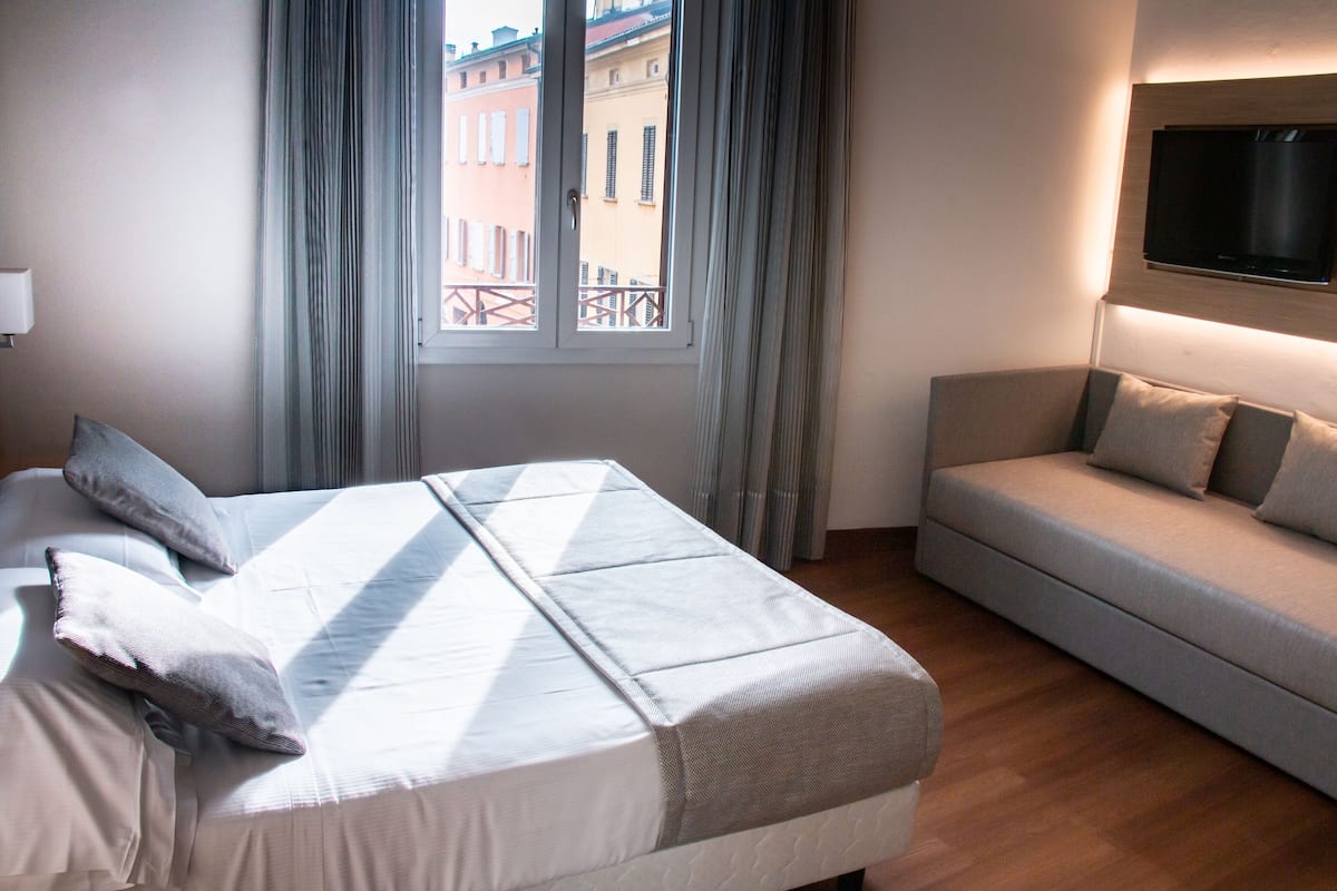 1 Schlafzimmer, Daunenbettdecken, Minibar, schallisolierte Zimmer