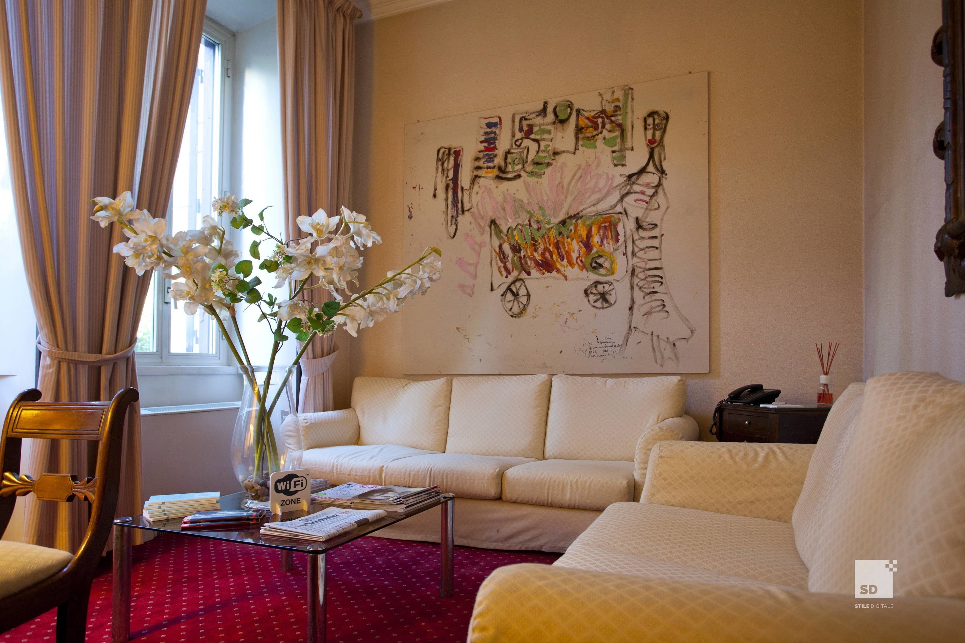 Coin salon dans le hall