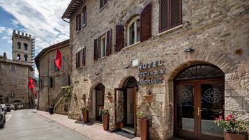 Facciata della struttura