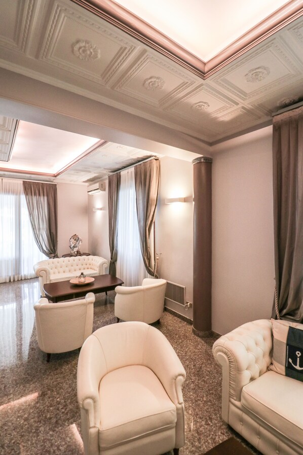 Flat-screen TV - Hotel Jesulum (Jesolo)