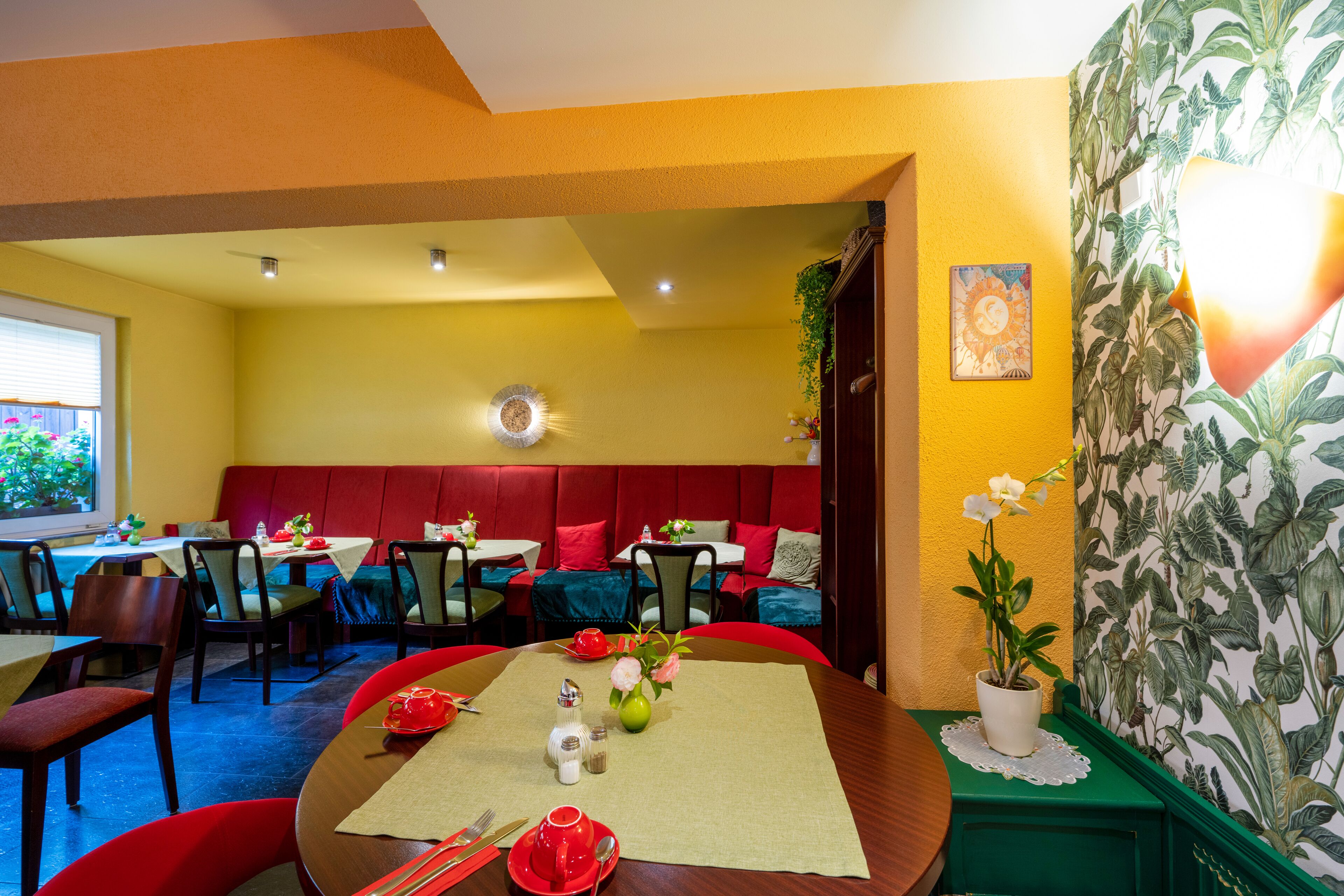 daily buffet breakfast (eur 10 per person)