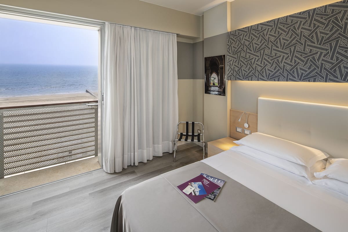 In-room safe, desk, blackout curtains, free WiFi
