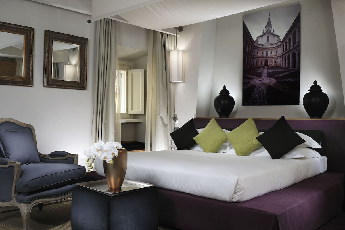 Deluxe studio | 1 slaapkamer, Italiaanse Frette-lakens, donzen dekbedden, een minibar