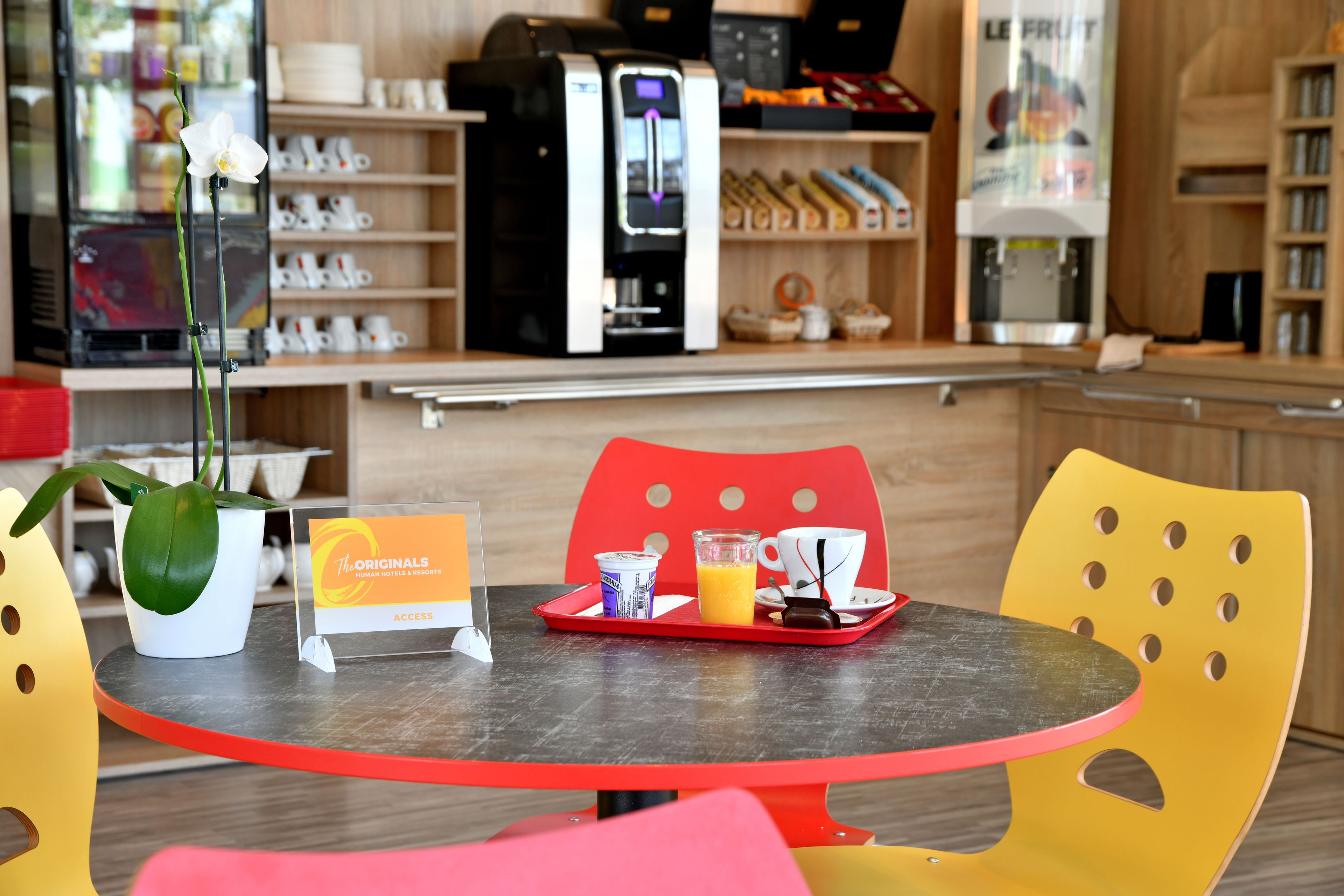 daily buffet breakfast (eur 9 per person)