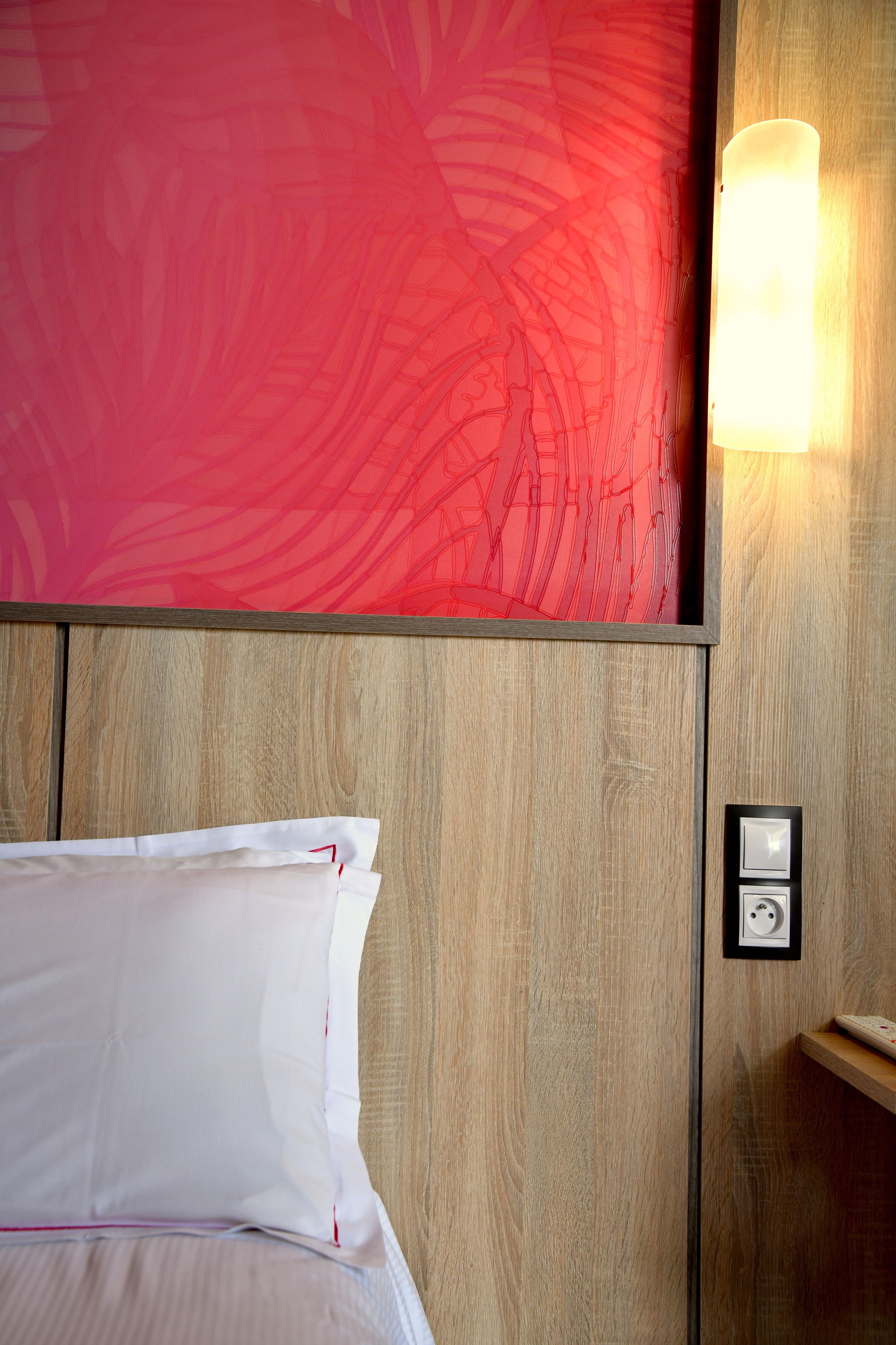 desk, soundproofing, iron/ironing board, cots/infant beds