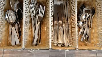 Daily buffet breakfast (EUR 9 per person)