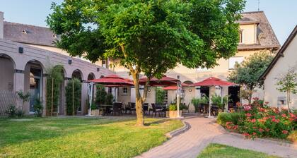 Logis HĂŽtel & Restaurant LâErmitage