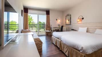 Chambre Supérieure Double ou avec lits jumeaux | Minibar, coffres-forts dans les chambres, bureau, chambres insonorisées