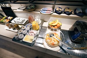 Daily buffet breakfast (EUR 13 per person)