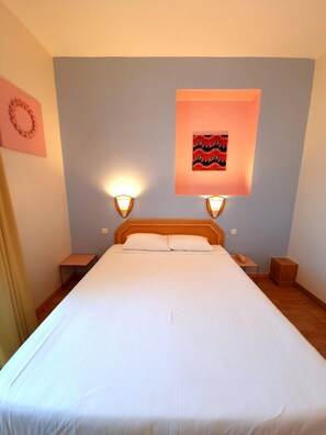Comfort Double Room, Private Bathroom, Sea View - Hôtel Sole Mare (Calvi)