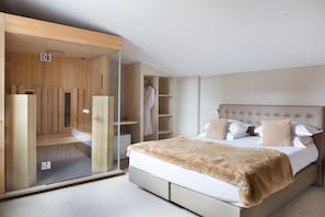 Ropa de cama de alta calidad y escritorio