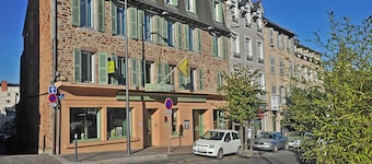 Logis Hôtel Restaurant du Midi