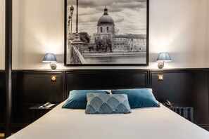 Comfort Double Room, 1 Queen Bed (with Bath) | 1 bedroom, individually decorated, desk, blackout drapes