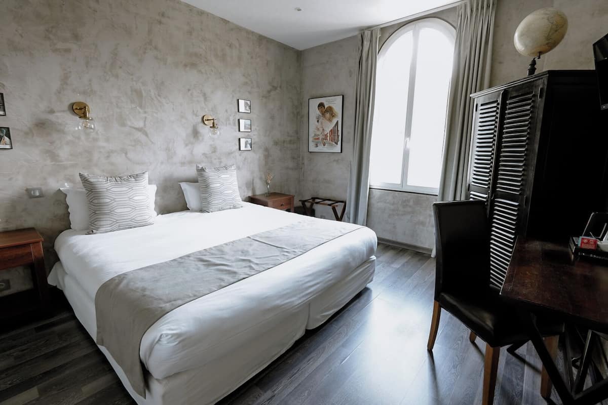 Superior kamer | Luxe beddengoed, Select Comfort-bedden, een kluis op de kamer