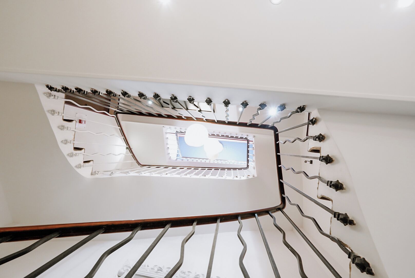 handrails in hallways