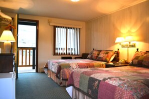 Balcony Double | Premium bedding, pillowtop beds, free WiFi, bed sheets