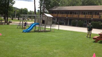 Children's play area - outdoor
