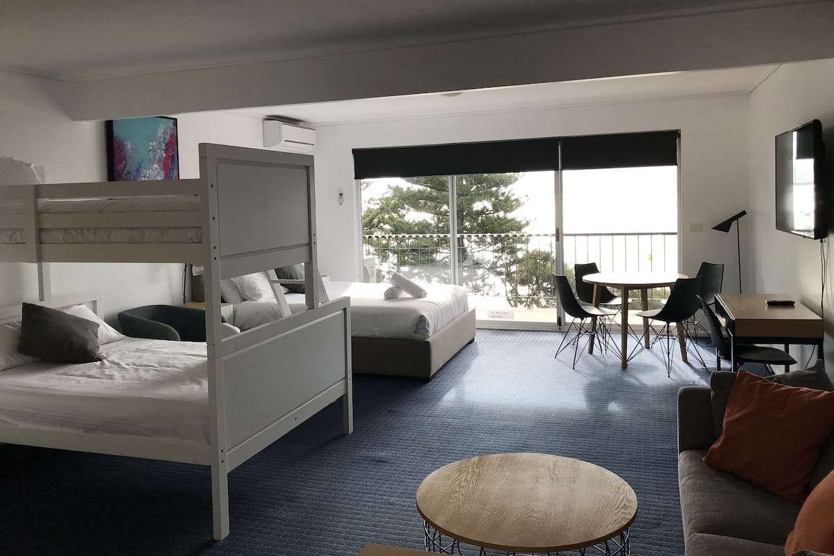 Bay View Family Room | Bed sheets