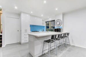 Private kitchen - North Pier Hotel (Cowes)