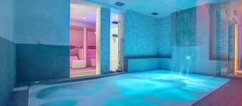 Ferretti Beach Hotel