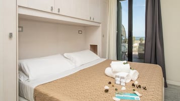 Doppia Standard | Minibar, una cassaforte in camera, una scrivania, insonorizzazione