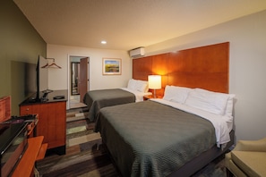 Classic Room, 2 Queen Beds | Desk, iron/ironing board, free WiFi, bed sheets - Shelton Inn (Shelton)