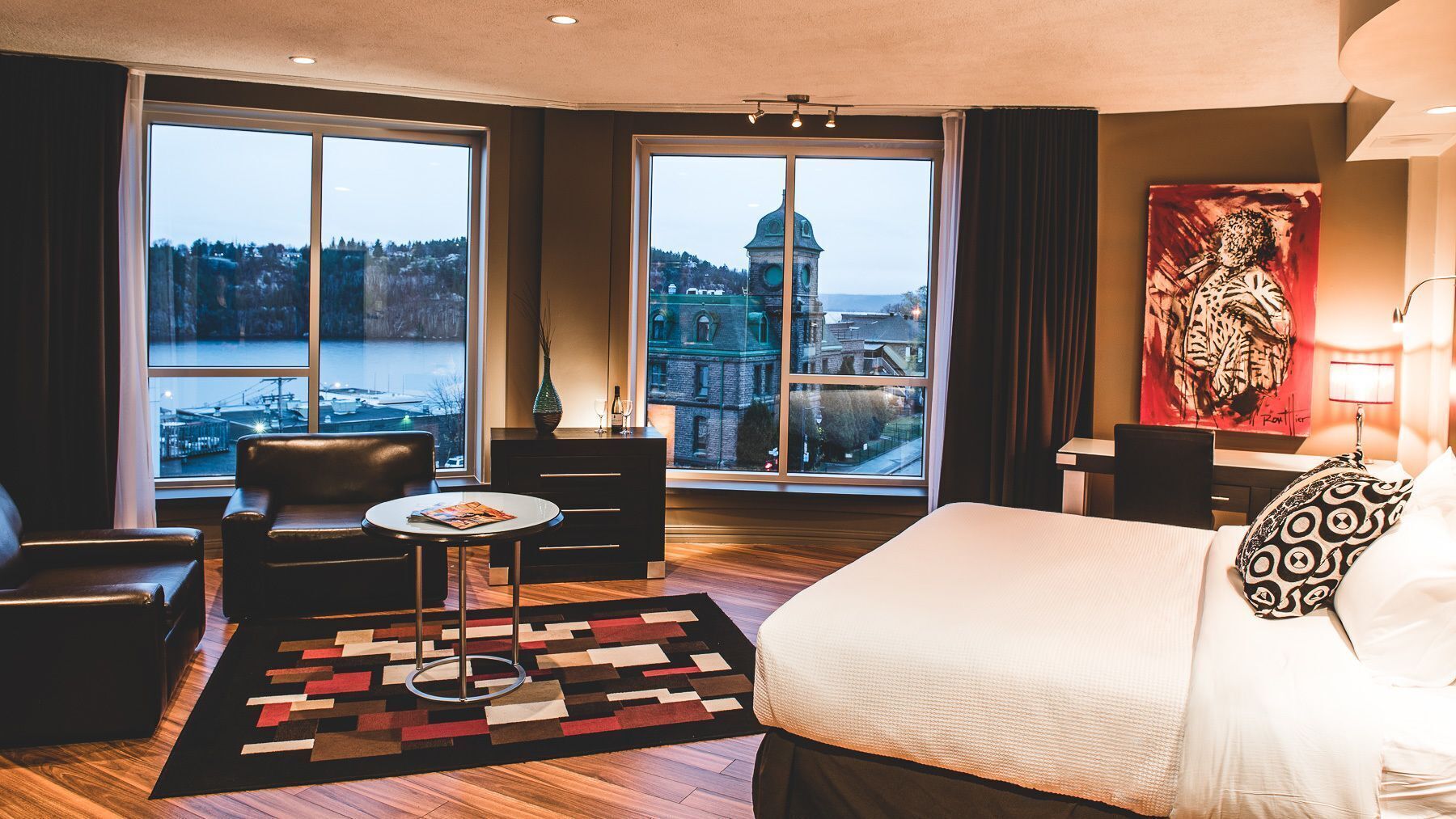 Seprai premium dan didekorasi berbeda-beda