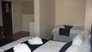 Triple Room, Ensuite (Suitable For 3 Adults)