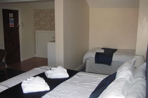 Triple Room, Ensuite (Suitable For 3 Adults) | 1 bedroom
