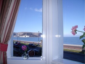 View from property - Britannia Guest House (Llandudno)
