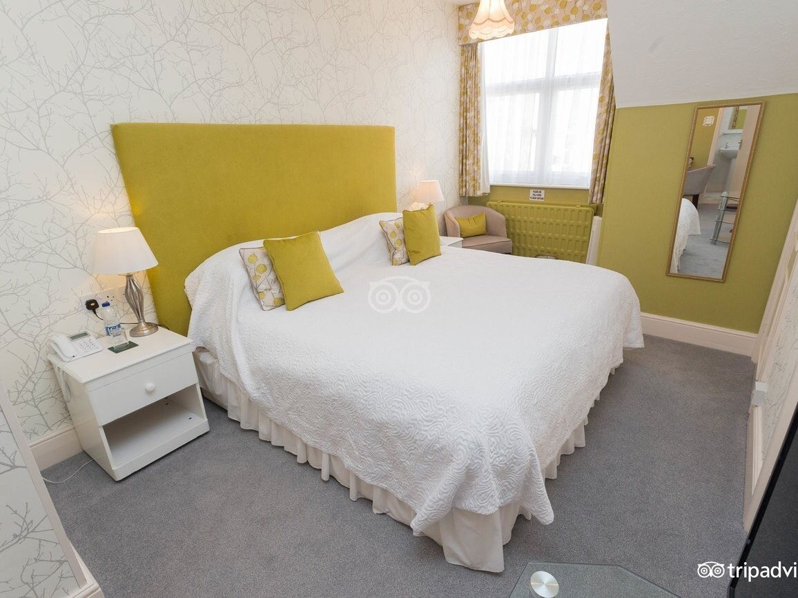 Suite Supérieure, salle de bains attenante (No 10-2 Adults + 1 child)