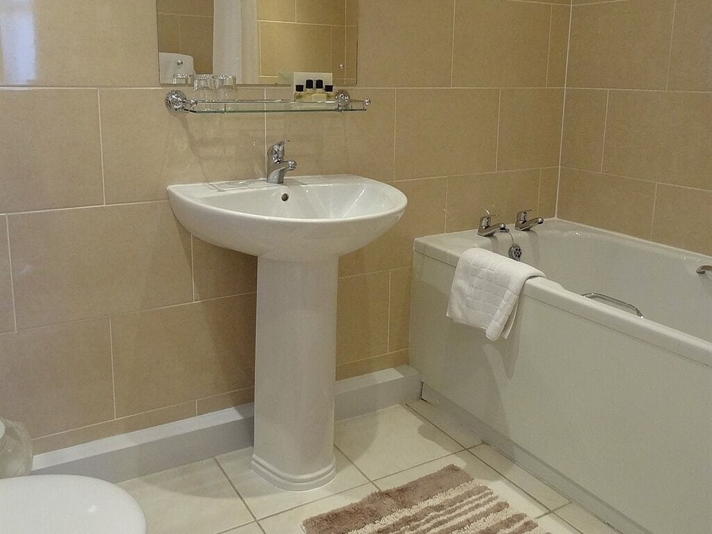 Superior Suite, Ensuite (No 10-2 Adults + 1 child) | Bathroom