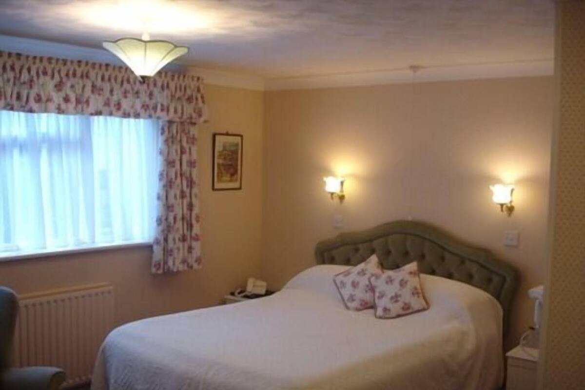 Suite, Ensuite (No.12: 2 Adults+1 Child )