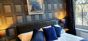 Chambre Double, salle de bains attenante