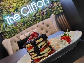Restaurant - Clifton Guest House (South Shields)
