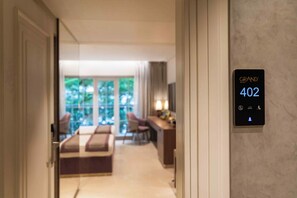 Superior Twin Room | City view