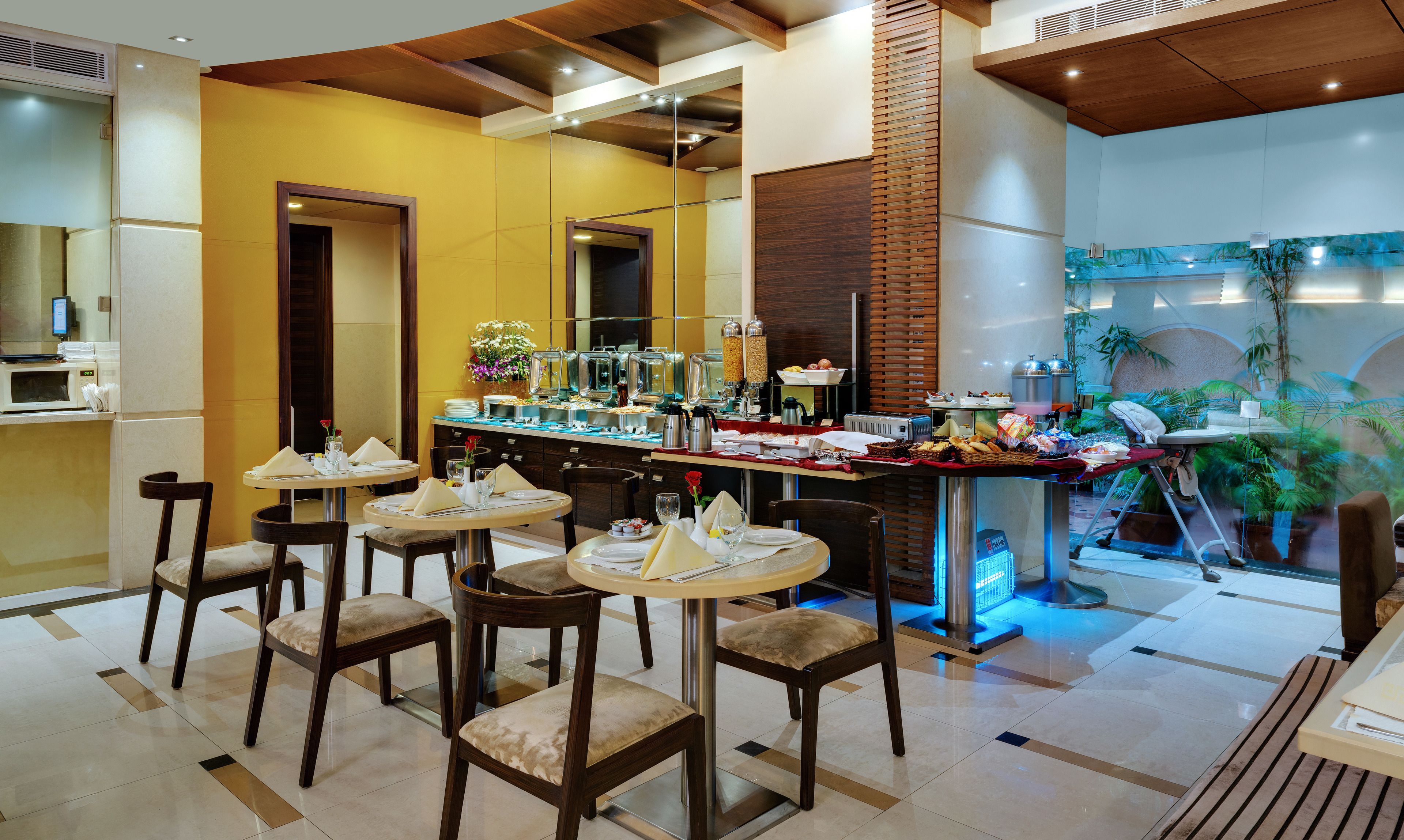 Daily buffet breakfast (INR 1000 per person)