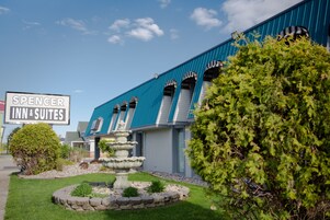 Fachada de la propiedad