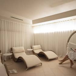 Sauna, steam room, Turkish bath/hammam, body treatments