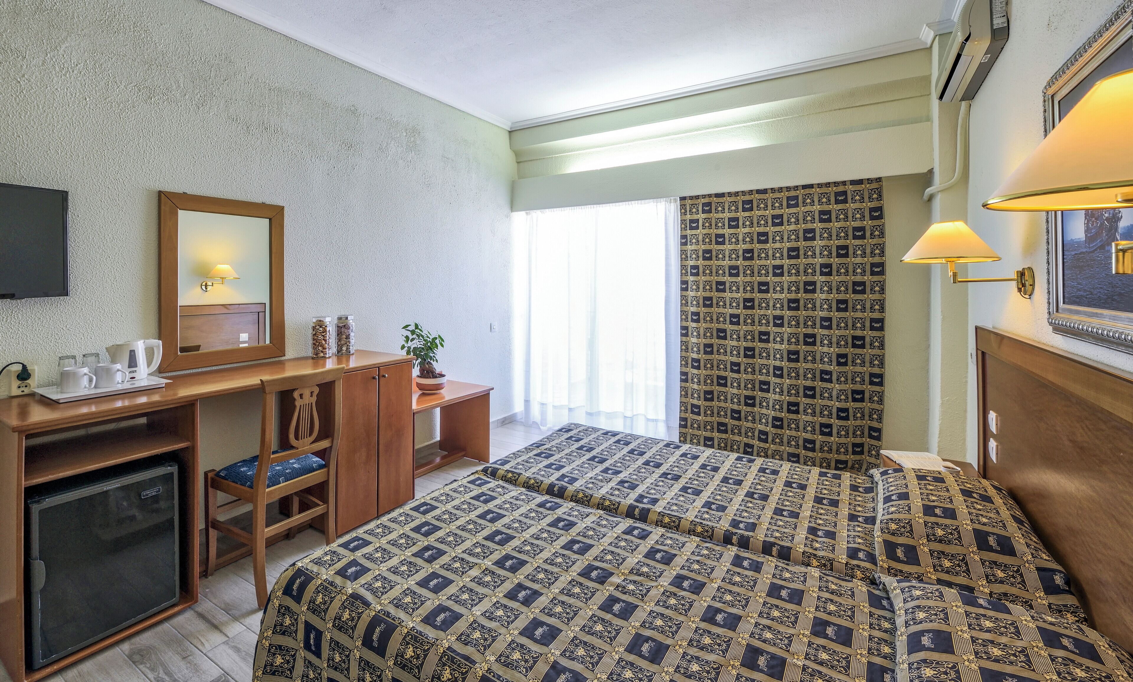 Standaard kamer, 1 twee- of 2 eenpersoonsbedden, uitzicht op zee | Een kluis op de kamer, geluiddichte muren, gratis wifi, beddengoed