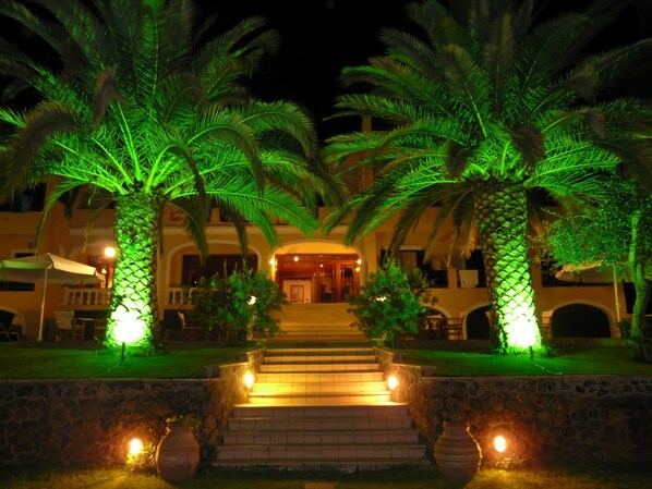 Front of property - Fiori Hotel (Corfu)