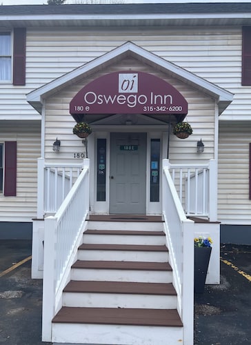 Oswego Inn