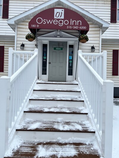 Oswego Inn