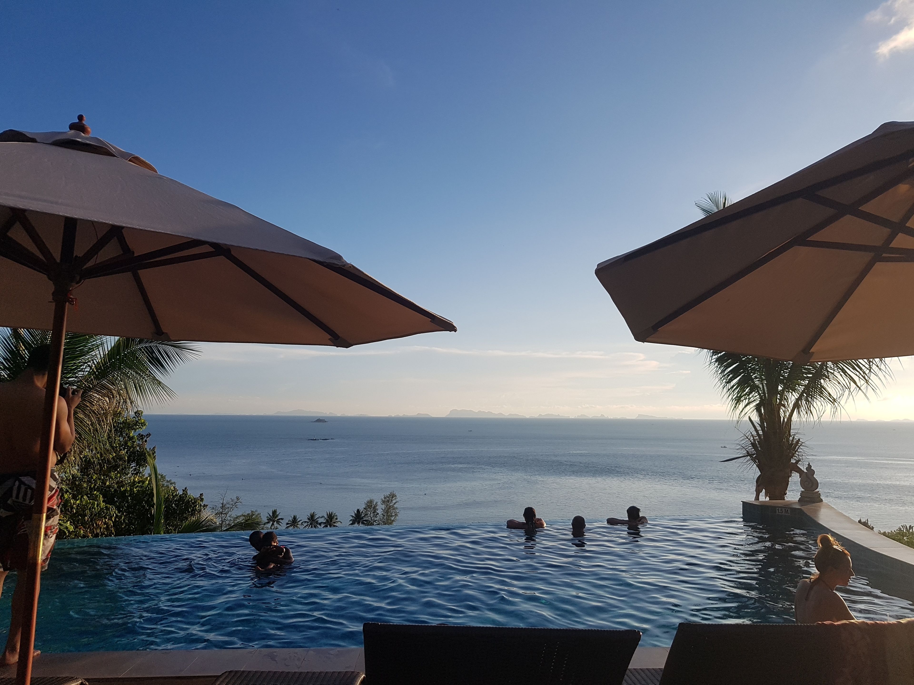 室外游泳池，免费小屋，池畔遮阳伞