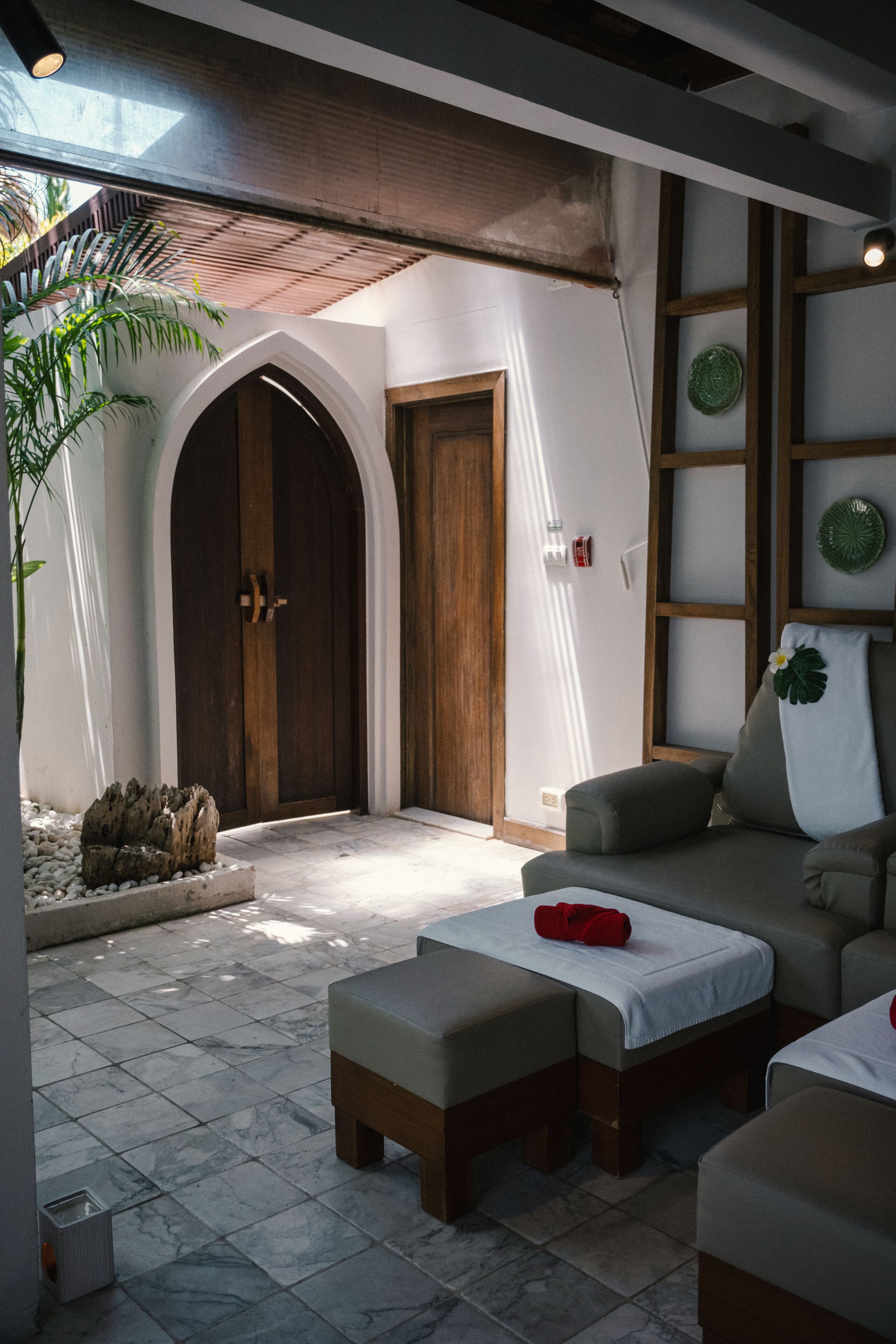 couples treatment room(s), body treatments, aromatherapy